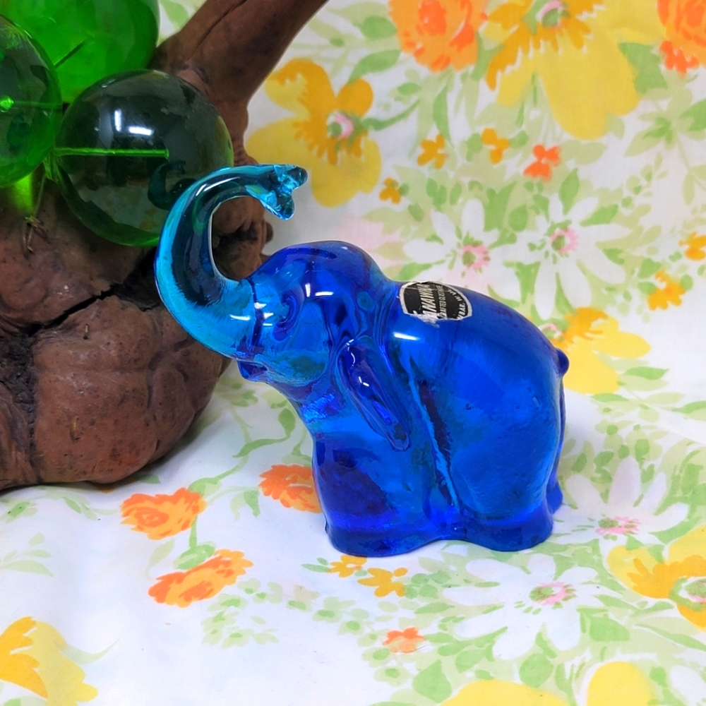 Vintage Kanawha Figural Blue Elephant Glass Figurine Sculpture